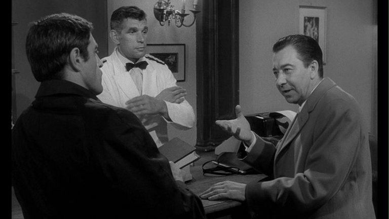 Screen capture from Le deuxième souffle