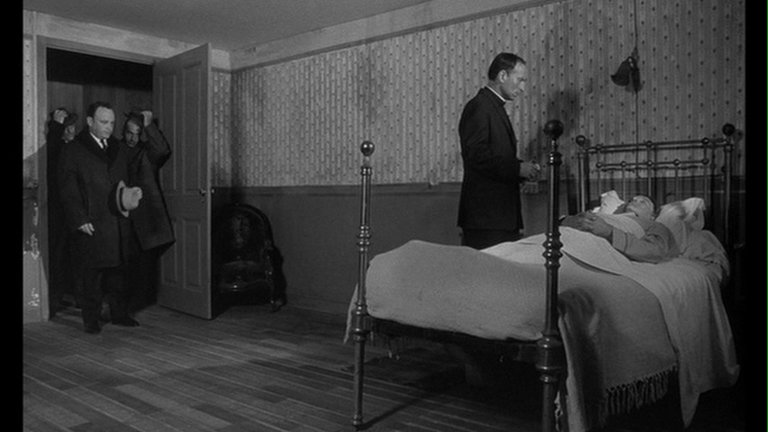 Screen capture from Le deuxième souffle