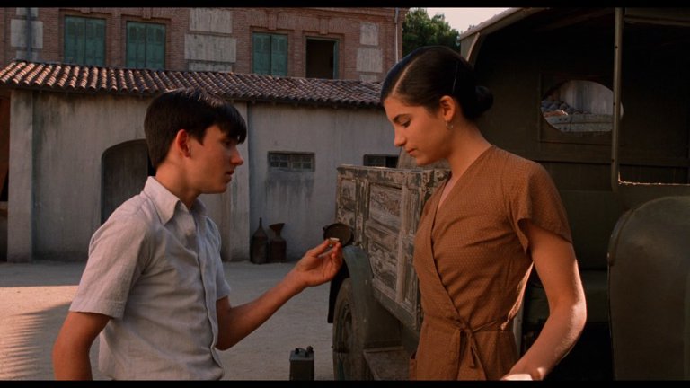 Screen capture from The Devil's Backbone