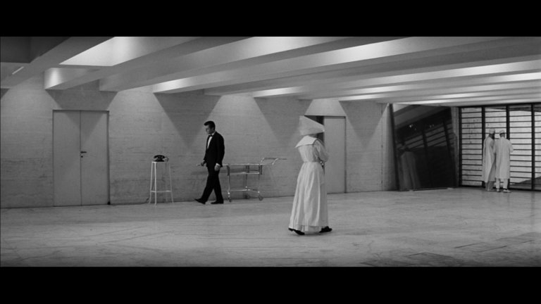 Screen capture from La dolce vita