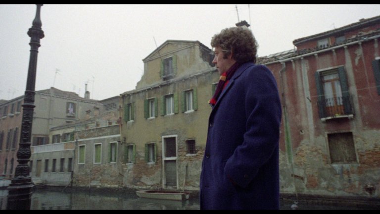 Screen capture from Don't Look Now