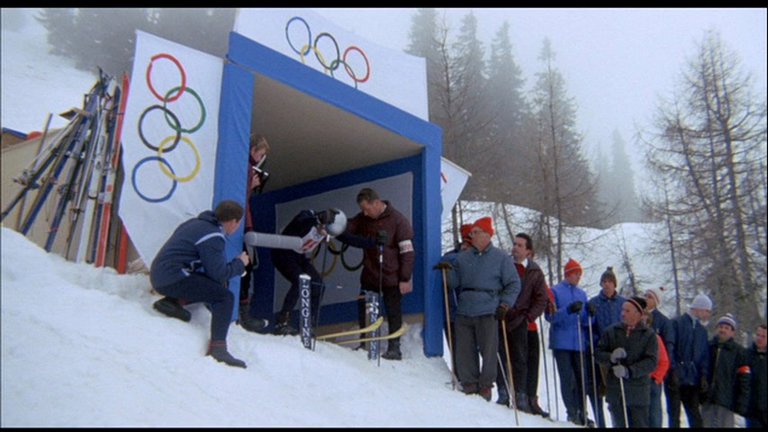Screen capture from Downhill Racer