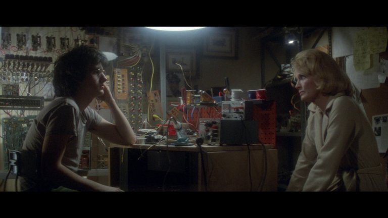 Screen capture from Dressed to Kill