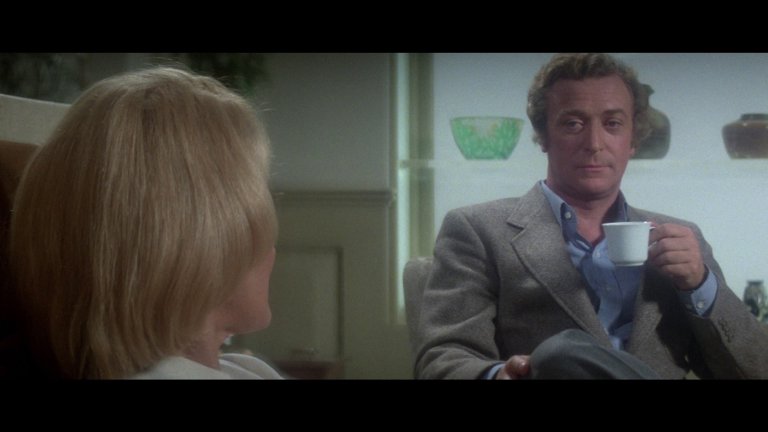 Screen capture from Dressed to Kill