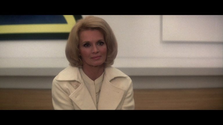 Screen capture from Dressed to Kill