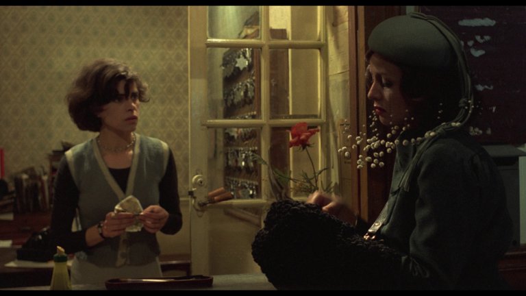 Screen capture from Duelle