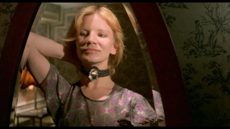 Screen capture from Duelle