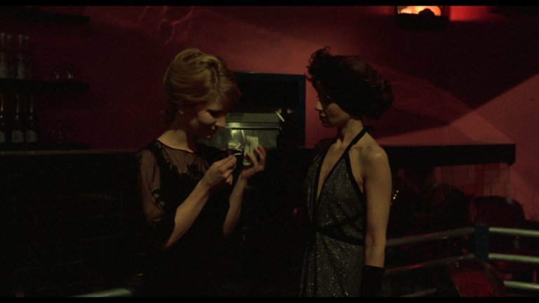 Screen capture from Duelle