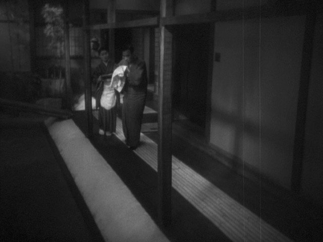Screen capture from Kenji Mizoguchi's Fallen Women