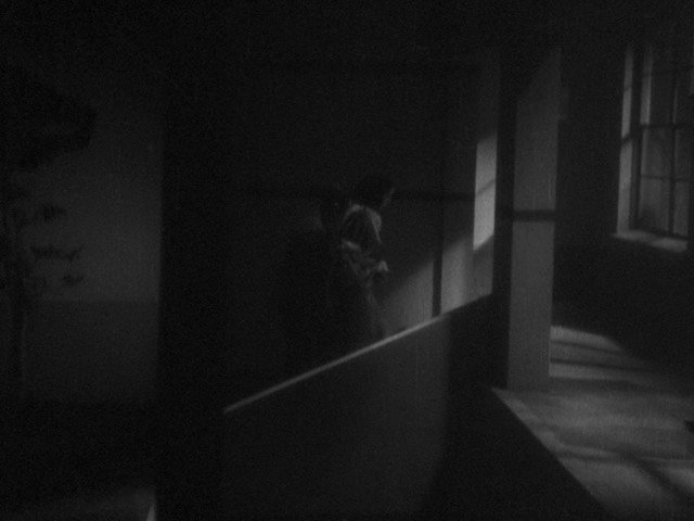 Screen capture from Kenji Mizoguchi's Fallen Women