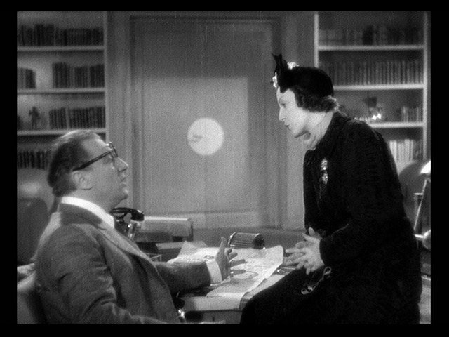 Screen capture from Presenting Sacha Guitry