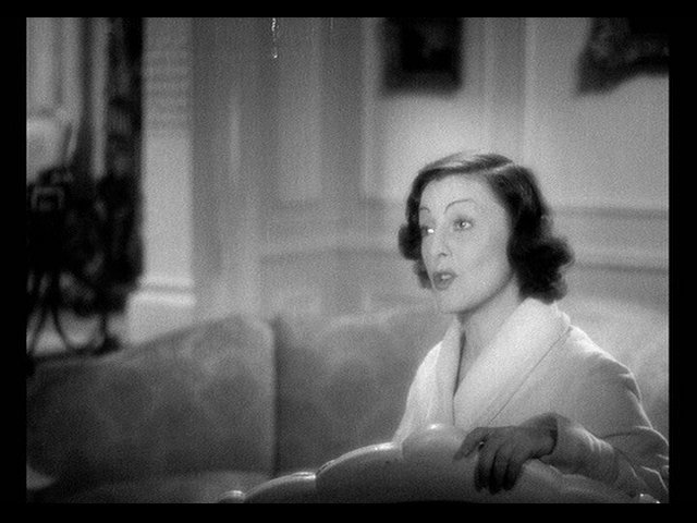 Screen capture from Presenting Sacha Guitry