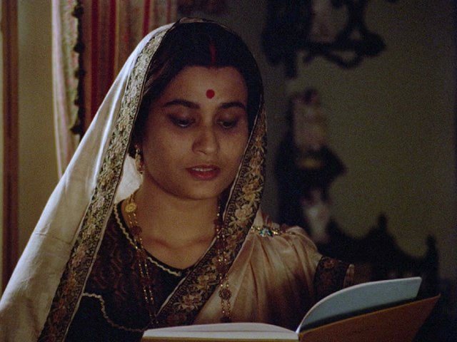 Screen capture from Late Ray