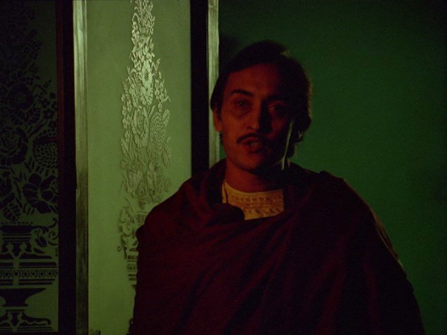 Screen capture from Late Ray
