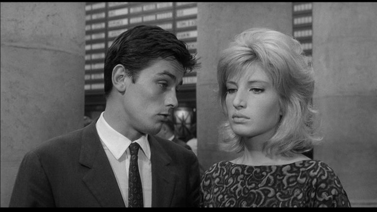 Screen capture from L'eclisse