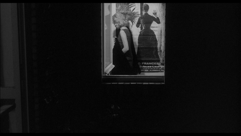 Screen capture from L'eclisse
