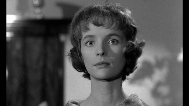 Screen capture from Eyes Without a Face
