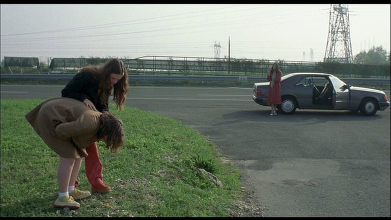 Screen capture from Fat Girl