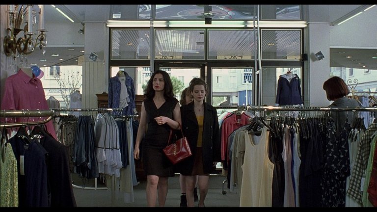 Screen capture from Fat Girl