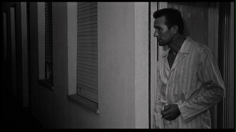 Screen capture from I fidanzati
