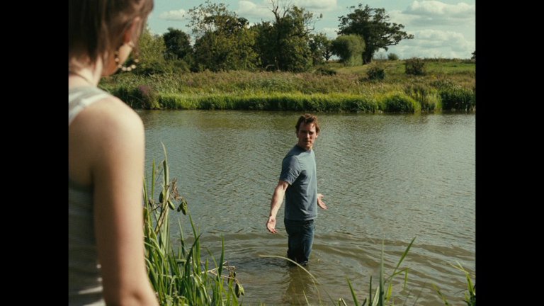 Screen capture from Fish Tank