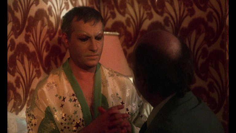 Screen capture from La Cage aux Folles