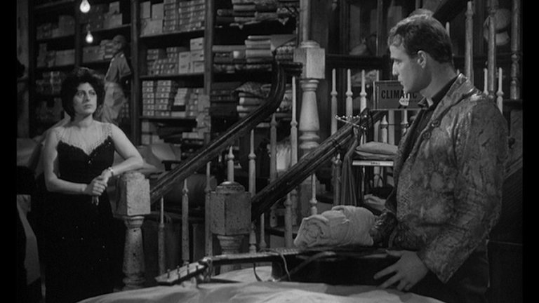 Screen capture from The Fugitive Kind