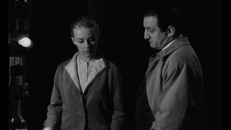 Screen capture from Elevator to the Gallows