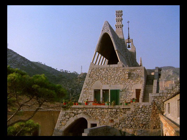 Screen capture from Antonio Gaudí