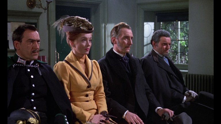 Screen capture from The Gorgon
