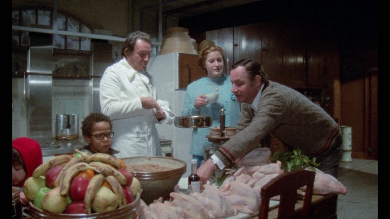 Screen capture from La Grande bouffe