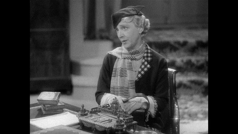 Screen capture from Sacha Guitry: Four Films 1936 - 1938