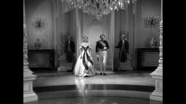 Screen capture from Sacha Guitry: Four Films 1936 - 1938