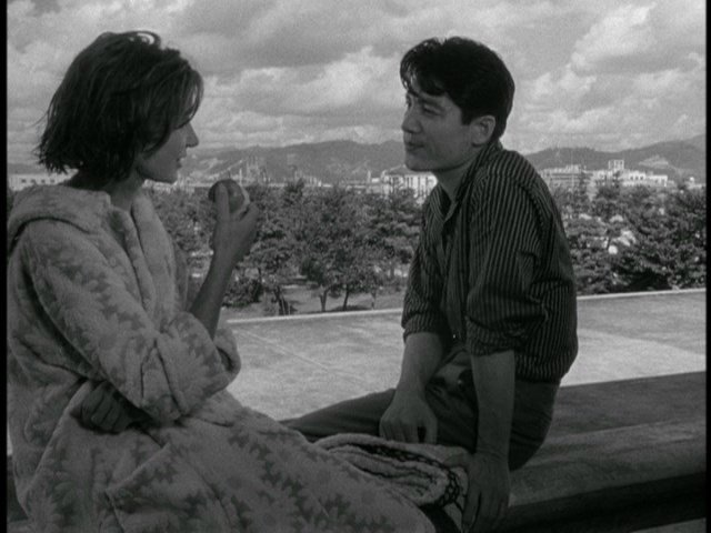 Screen capture from Hiroshima mon amour