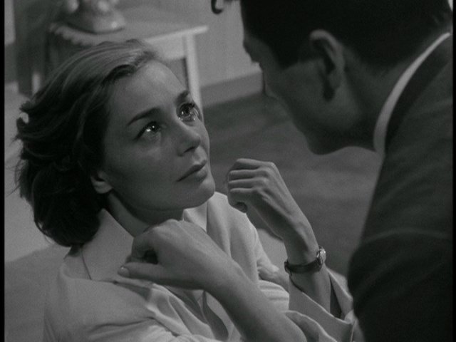 Screen capture from Hiroshima mon amour