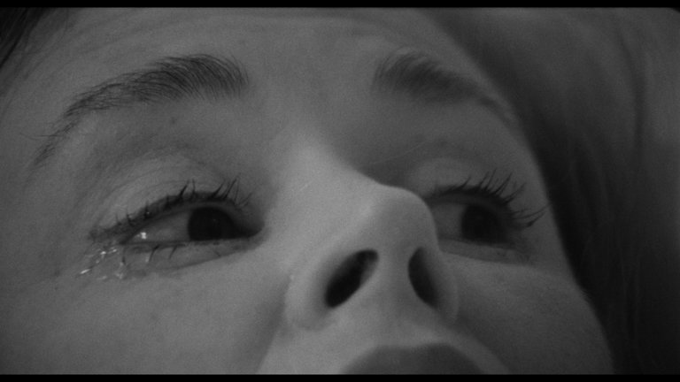 Screen capture from The Honeymoon Killers