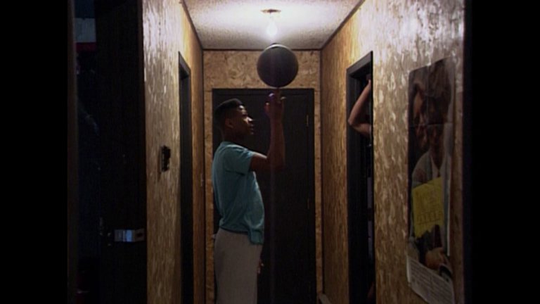 Screen capture from Hoop Dreams