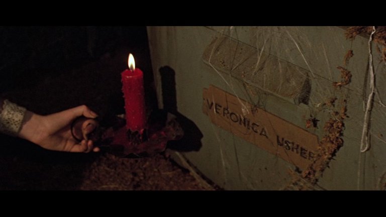 Screen capture from The Fall of the House of Usher