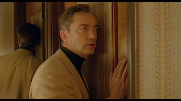 Screen capture from My Own Private Idaho