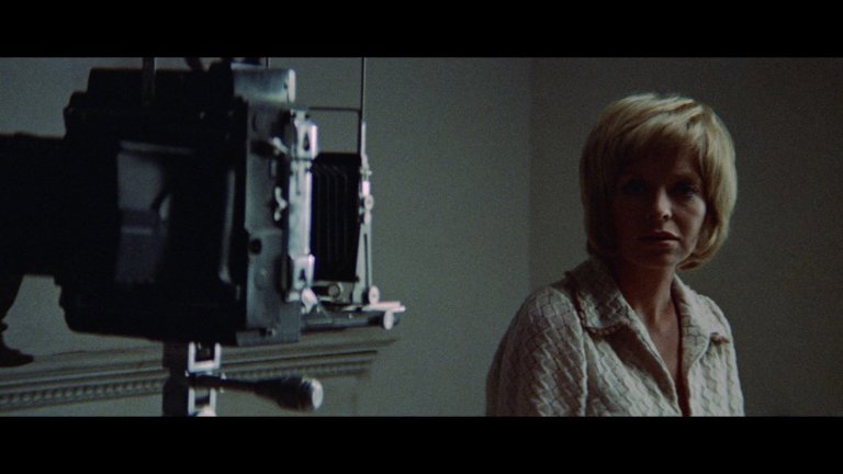 Screen capture from Images