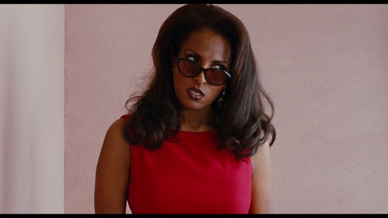 Screen capture from Jackie Brown