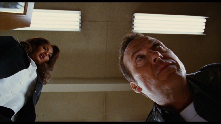Screen capture from Jackie Brown
