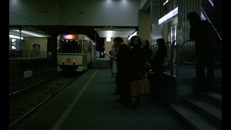 Screen capture from Jeanne Dielman, 23, quai du Commerce, 1080 Bruxelles