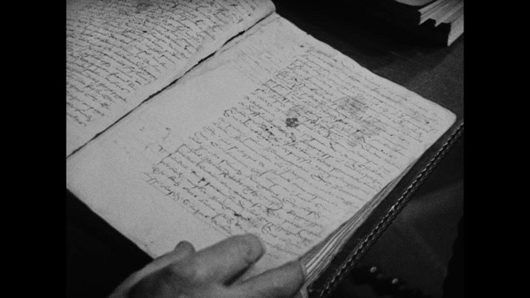 Screen capture from The Passion of Joan of Arc