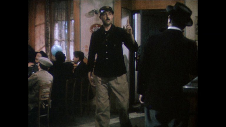 Screen capture from Jour de fête