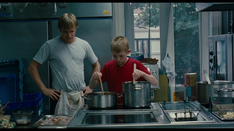 Screen capture from The Kid with a Bike