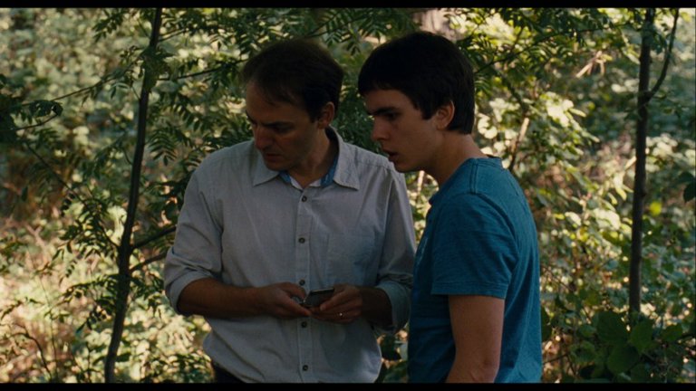 Screen capture from The Kid with a Bike