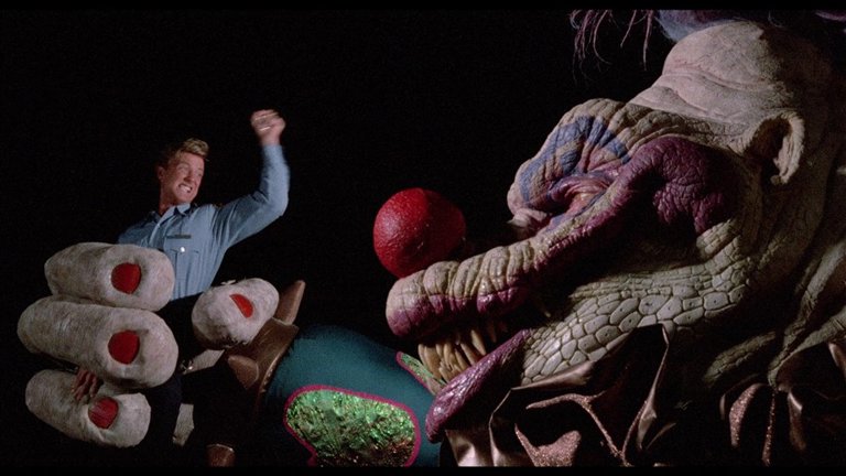 Screen capture from Killer Klowns from Outer Space