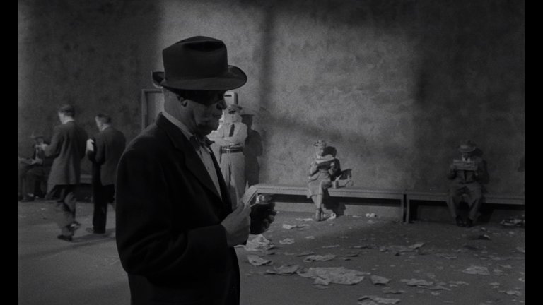 Screen capture from The Killing + Killer's Kiss