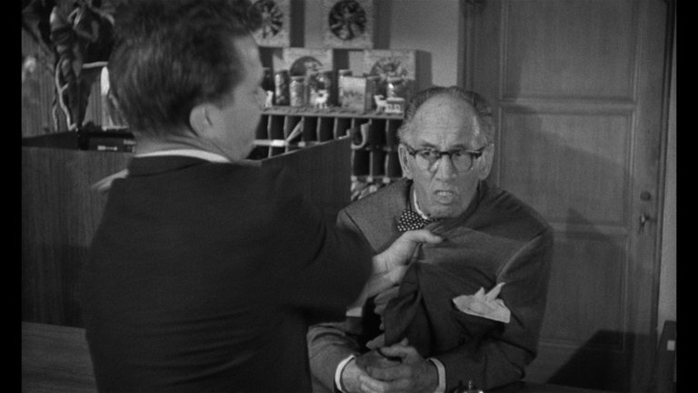 Screen capture from Kiss Me Deadly